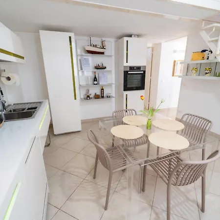 Tramarea דירה *